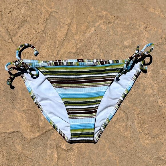 Billabong String Bikini with Stripes - Picture 8 of 13